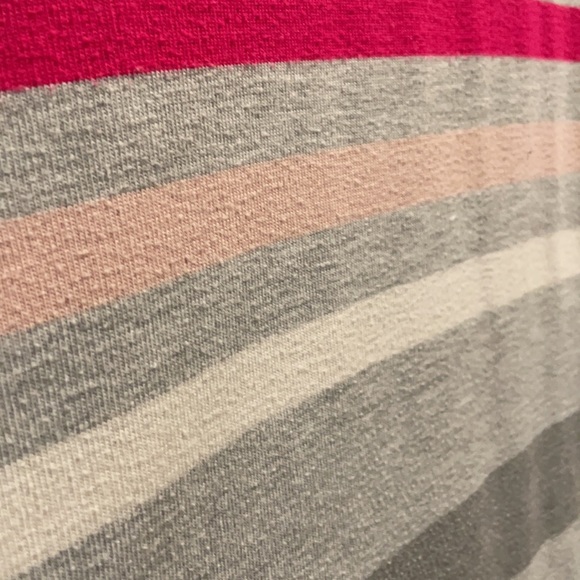 Liz Claiborne size small 3/4 sleeve shirt. - Picture 5 of 6